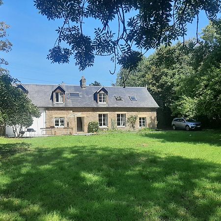 Maison La Riviere Reffuveille Bagian luar foto
