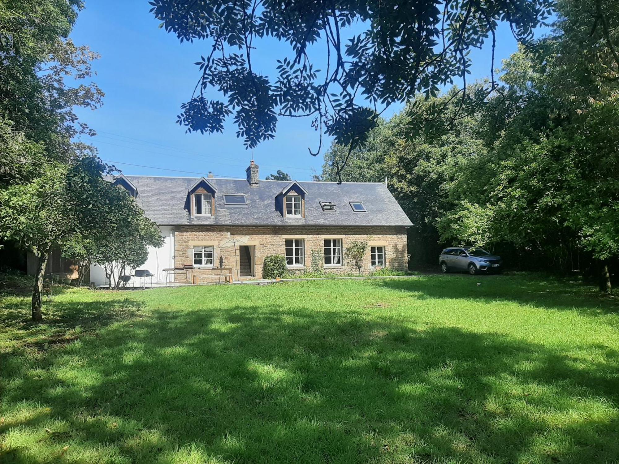 Maison La Riviere Reffuveille Bagian luar foto