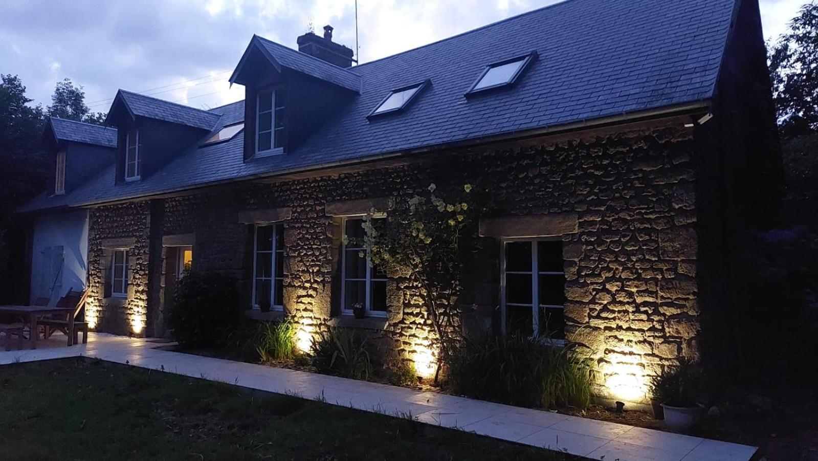 Maison La Riviere Reffuveille Bagian luar foto